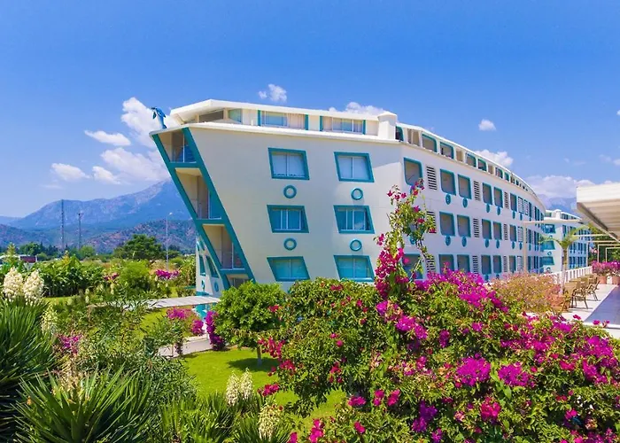 Daima Biz Hotel - Dolusu Aquapark Access