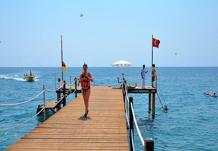 Hotel Daima Biz - Dolusu Aquapark Access